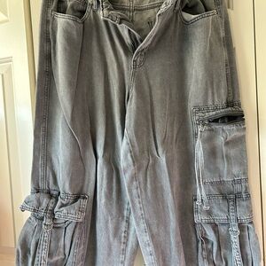 wild fable junior’s Washed Gray Cargo Jeans 90s JNCO cargo concert zoomer